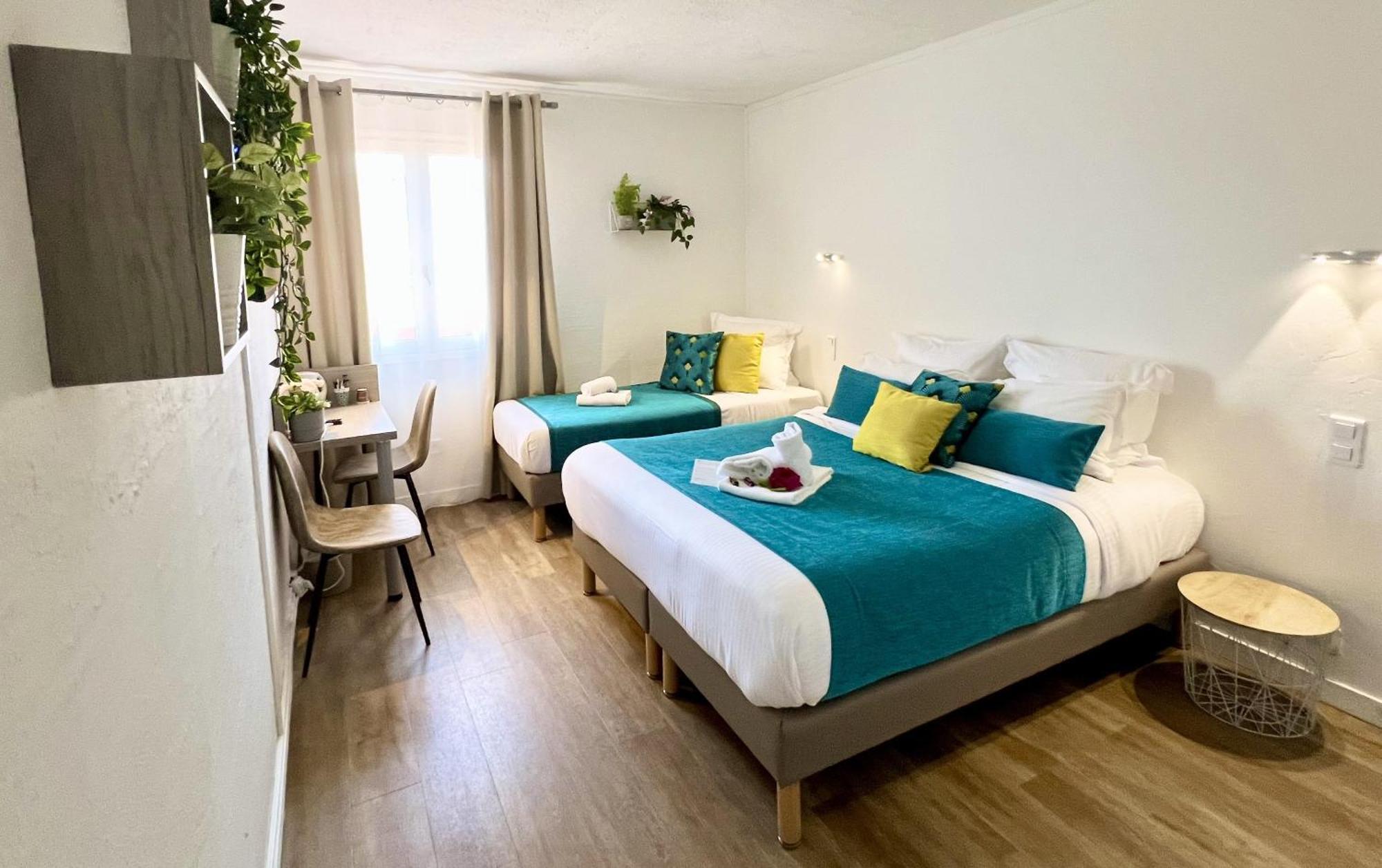 Hotel L'Escapade เลอลาวองดูว์ ภายนอก รูปภาพ