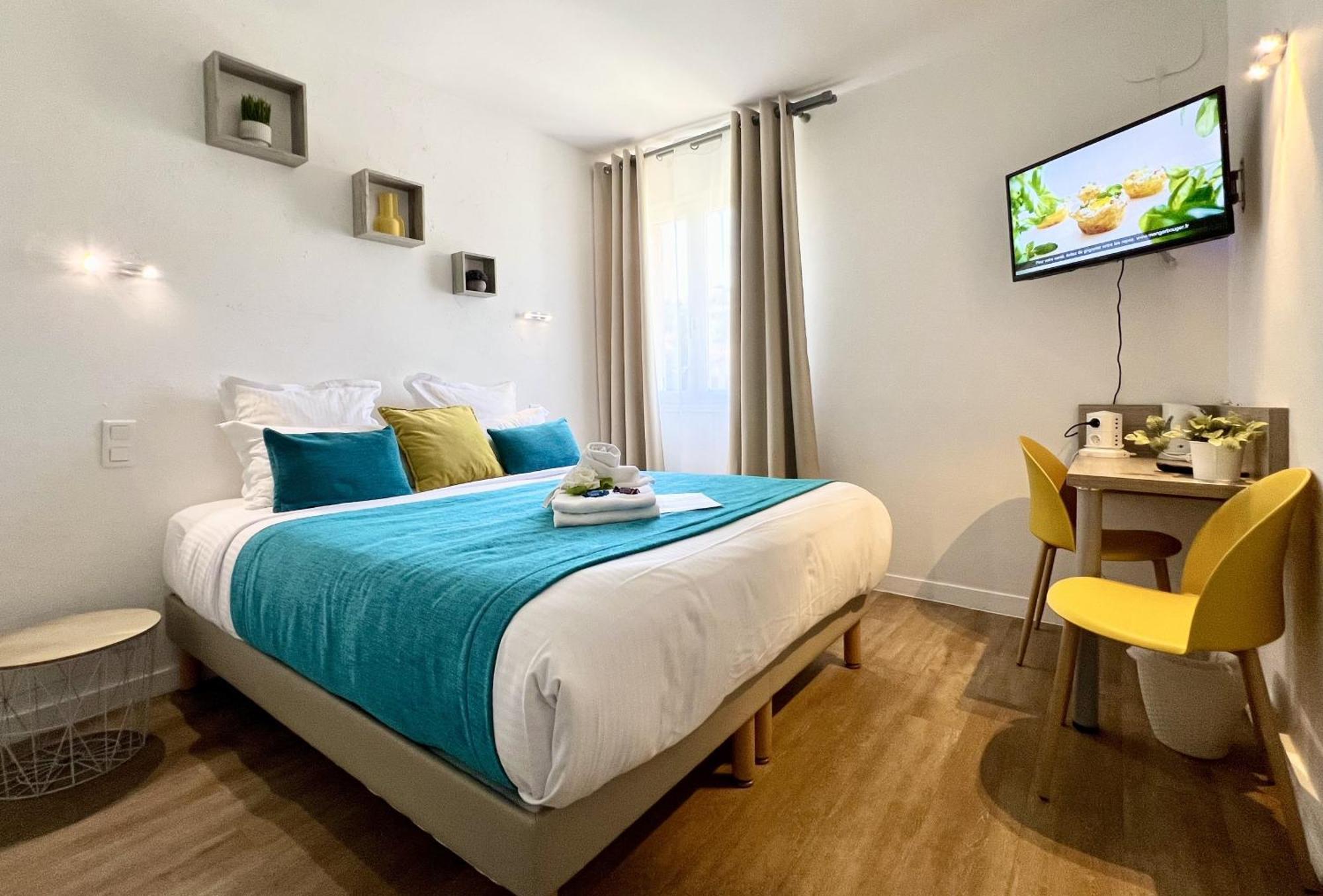 Hotel L'Escapade เลอลาวองดูว์ ภายนอก รูปภาพ