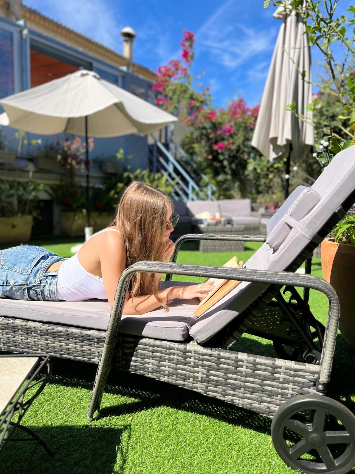 Hotel L'Escapade เลอลาวองดูว์ ภายนอก รูปภาพ