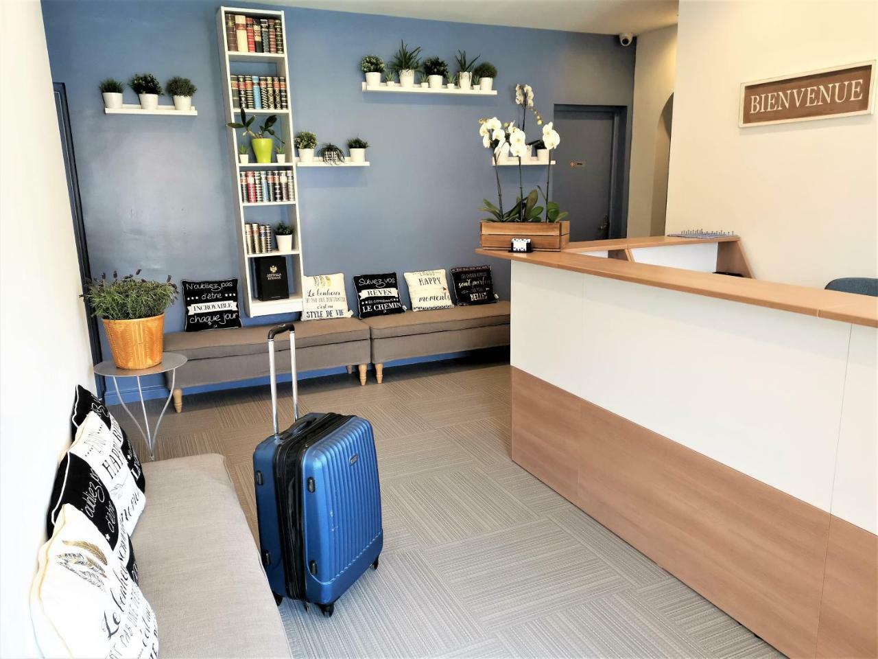 Hotel L'Escapade เลอลาวองดูว์ ภายนอก รูปภาพ